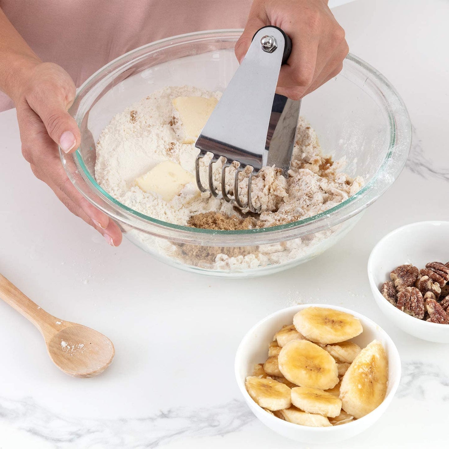 Pastry Dough Blender with Heavy Duty Stainless Steel Blades Kitchen Baking Tool